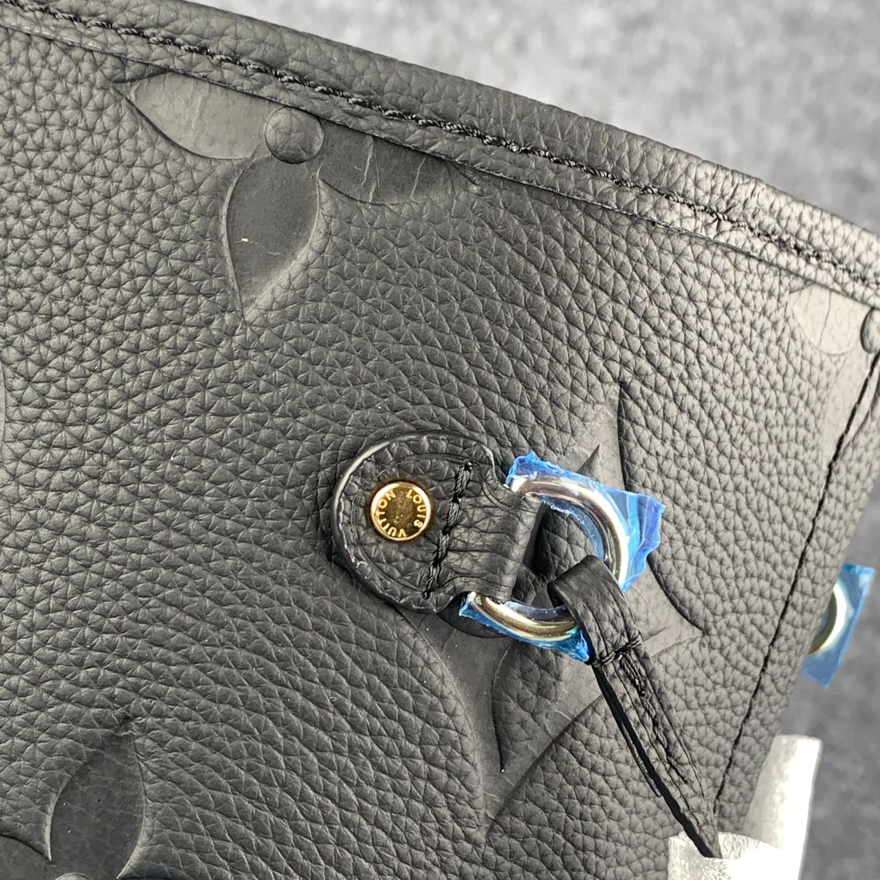 LV Neverfull MM (31 x 28 x 14 cm)