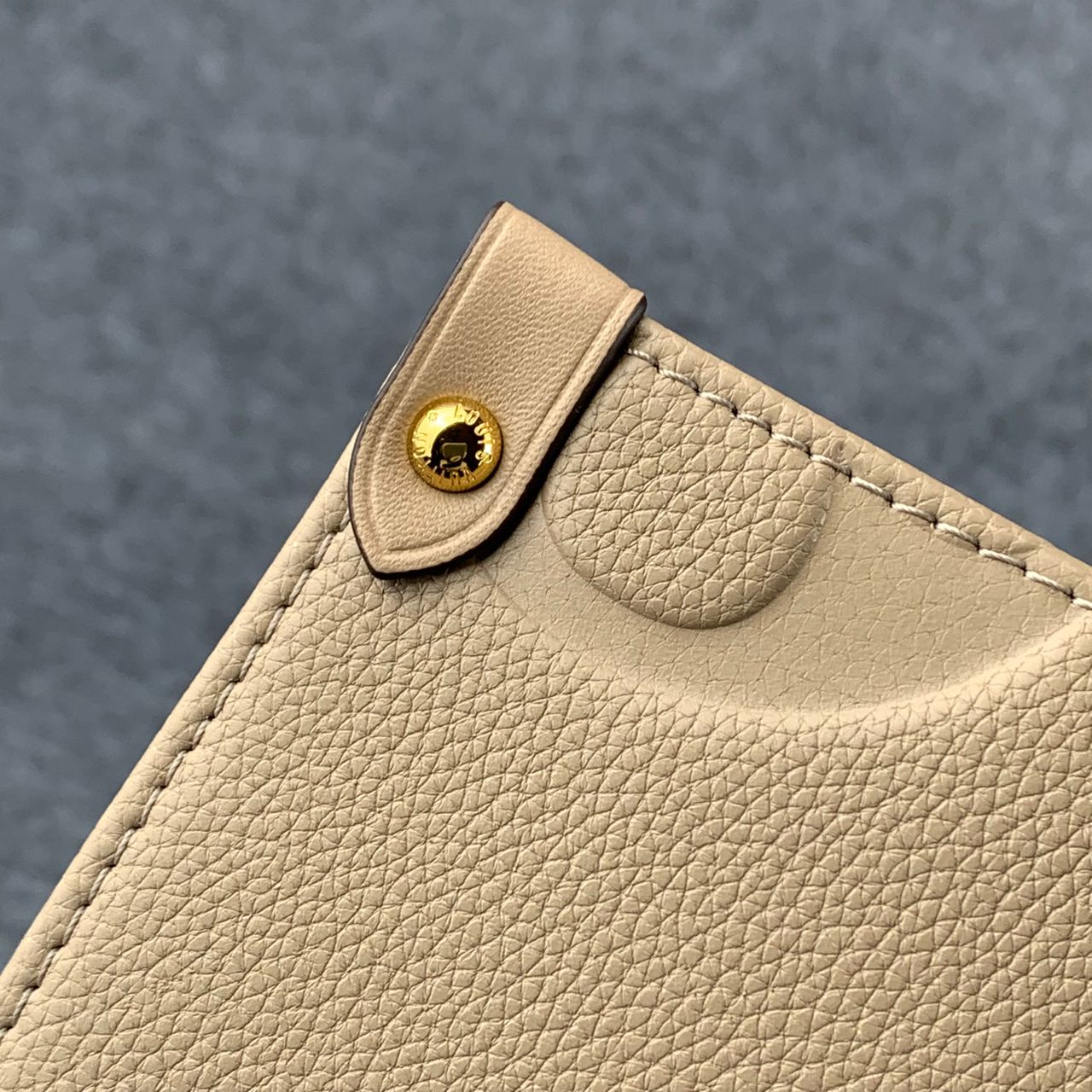 LV Onthego MM Beige Monogram Empreinte Tote Bag